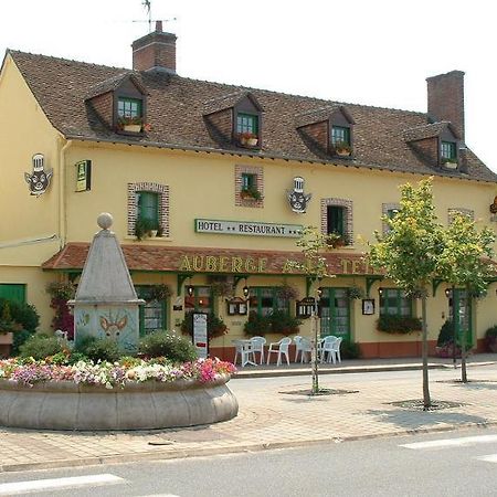 Logis Auberge À La Tête De Lard La Ferté-Imbault Exterior foto